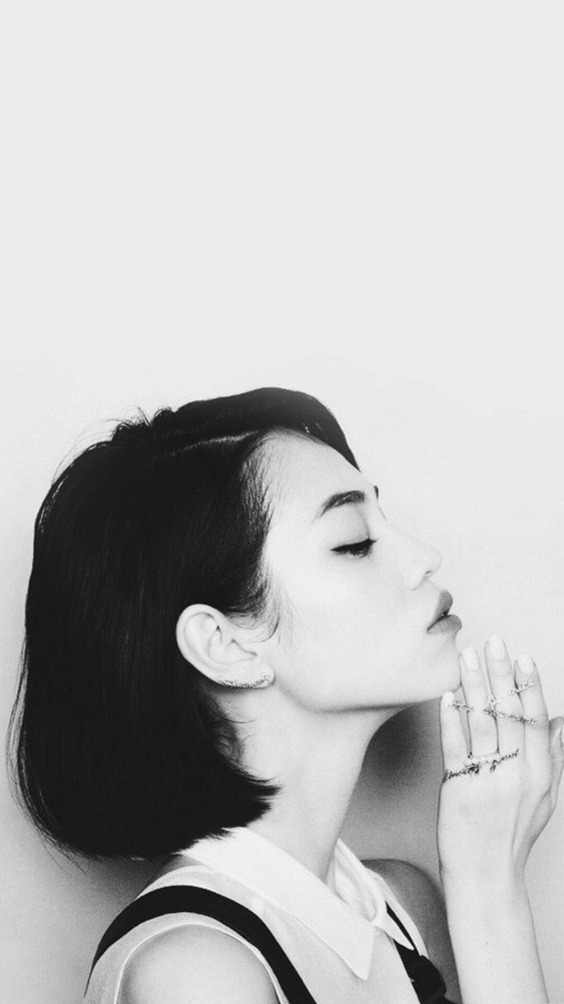 唯美清新的真人女生美图图片_WWW.TQQA.COM