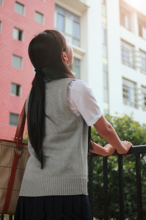给一点安全好吗  小清新女生伤感美图_WWW.TQQA.COM
