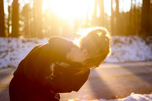 缘起时，一群人里，你只看到她_WWW.TQQA.COM