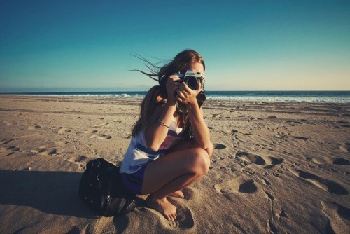 在镜头另一边的你_WWW.TQQA.COM