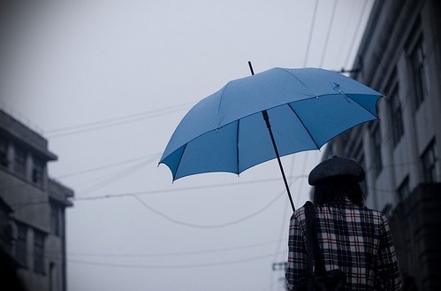 挡住你的表情，剩下只有背影 小清新女生背影图_WWW.TQQA.COM