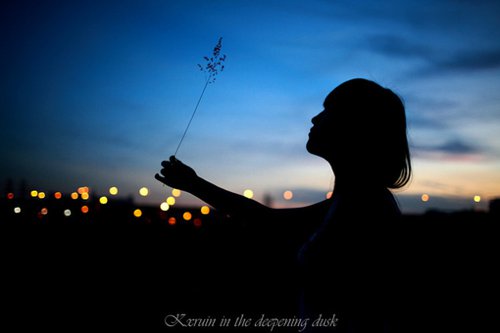 人来人往，慢慢也就习惯了_WWW.TQQA.COM