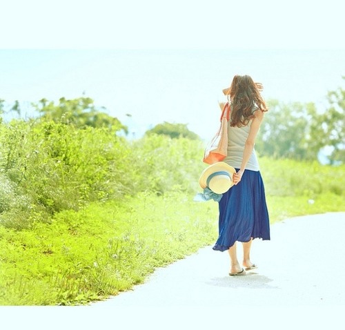 有那么一些人，懂得我的伤痛 日系小清新图片_WWW.TQQA.COM