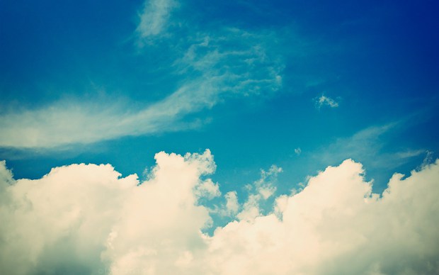 超清的唯美天空与白云云朵的美图图片_WWW.TQQA.COM