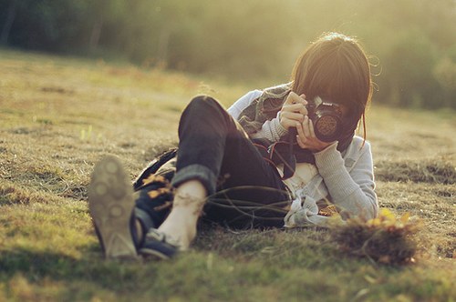 在镜头另一边的你_WWW.TQQA.COM