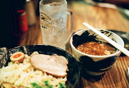 她说吃饱了才有力气减肥啊_WWW.TQQA.COM