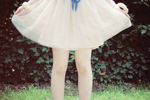 裙子是向下开的花朵_WWW.TQQA.COM