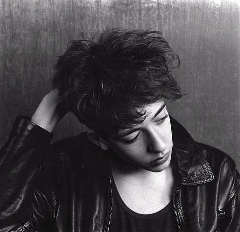 今夜，你是否还活着  略显孤独的黑白lomo图片_WWW.TQQA.COM