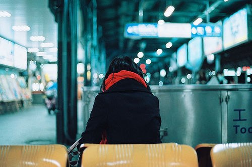 突然一抬头，于是恰好相遇_WWW.TQQA.COM