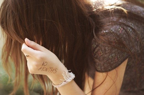 不再奢望一场盛世繁花的相遇_WWW.TQQA.COM