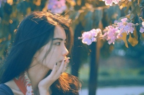 太在乎别人就会忘了自己_WWW.TQQA.COM