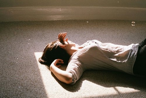 我只是独自一人而已_WWW.TQQA.COM