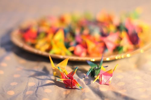 一组温暖入心的千纸鹤题材美图_WWW.TQQA.COM