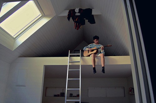 只有你自己能救自己 欧美帅气男生lomo图片_WWW.TQQA.COM