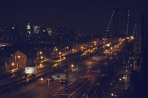 因为一个人害怕一座城市_WWW.TQQA.COM