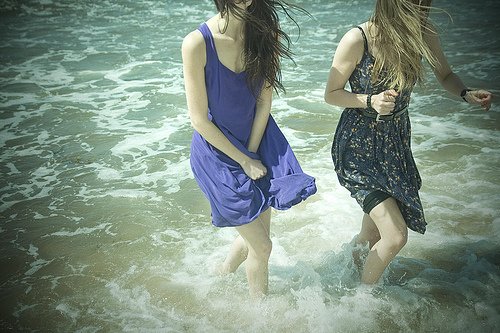 友情最难得的是分别依然会时时想起_WWW.TQQA.COM