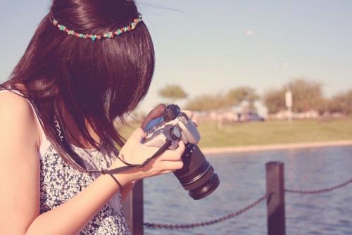 越痛，越不动声色。越苦，越保持沉默  治愈系女_WWW.TQQA.COM