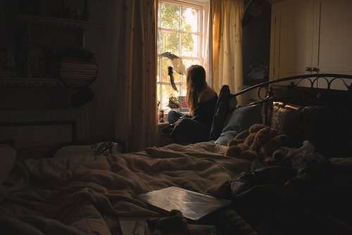 褪尽了风华后，我依然在彼岸守护你_WWW.TQQA.COM