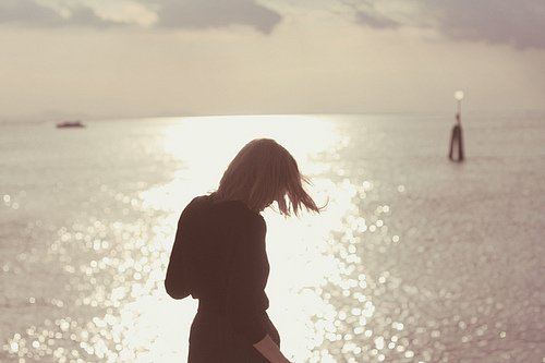 爱在左，情在右_WWW.TQQA.COM