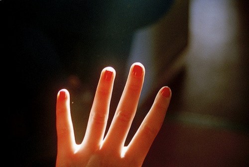 再悲伤亦不过浮梦一场_WWW.TQQA.COM