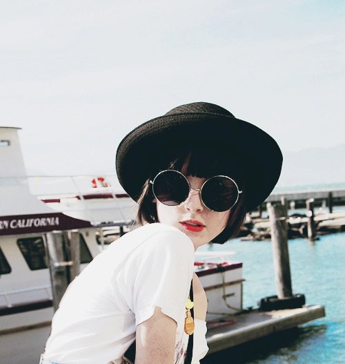 一个人一张面孔_WWW.TQQA.COM