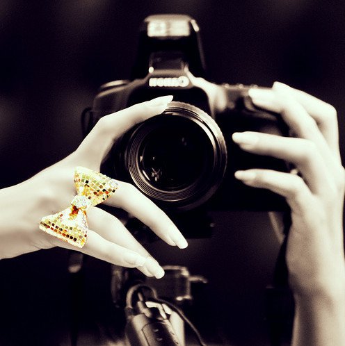 透过别人的眼睛看自己，那才是真实的_WWW.TQQA.COM