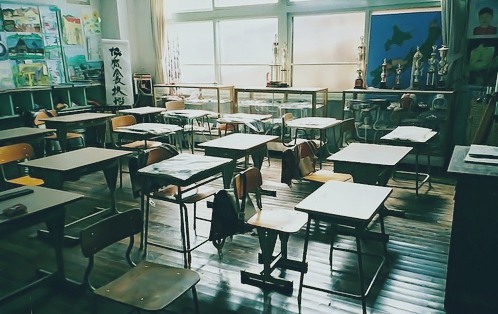一起牵手走过的小时光 唯美教室里的小清新美图_WWW.TQQA.COM