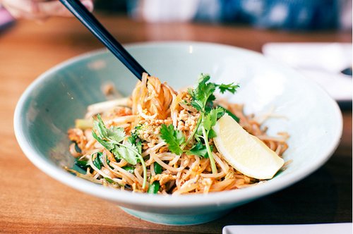 她说吃饱了才有力气减肥啊_WWW.TQQA.COM