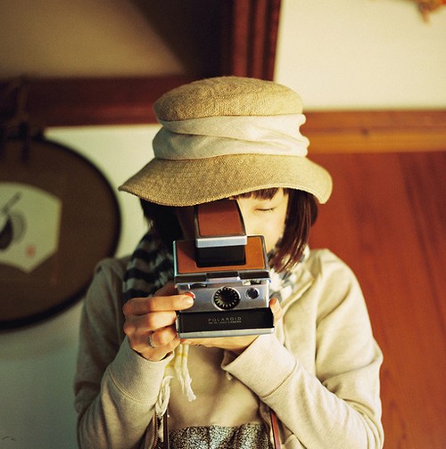 我喜欢一个人走在路上_WWW.TQQA.COM