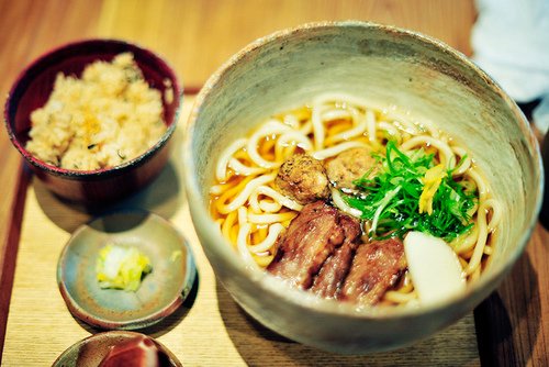 她说吃饱了才有力气减肥啊_WWW.TQQA.COM