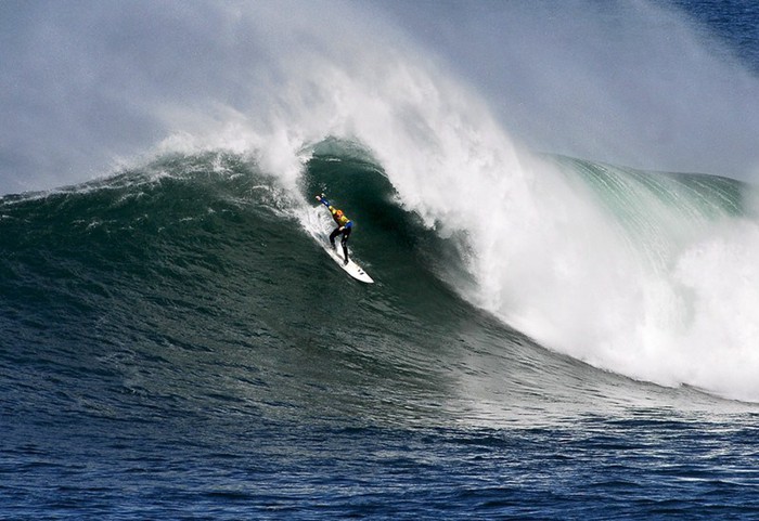 翻滚的海浪唯美图片_WWW.TQQA.COM