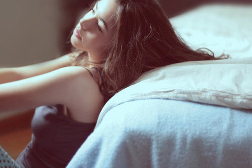 她会不会是这世上的另一个我_唯美日系风格女生_WWW.TQQA.COM