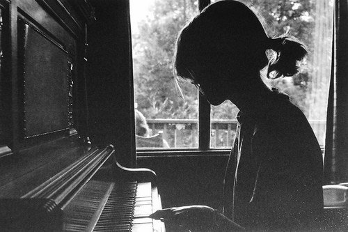 流连在荏苒的时光中，寻找逝去的温情_WWW.TQQA.COM