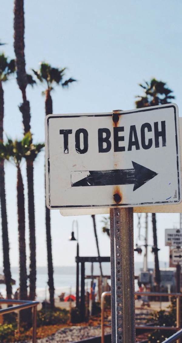 唯美的路标与路牌意境图片_WWW.TQQA.COM