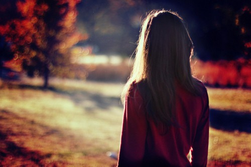 我在你的背后  唯美背影小清新图片_WWW.TQQA.COM