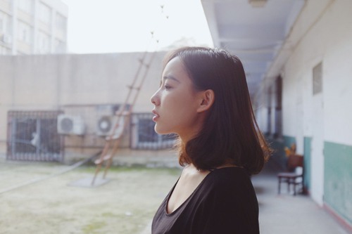一个人的天荒地老_唯美女生图片_WWW.TQQA.COM