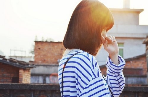 缘起时，一群人里，你只看到她_WWW.TQQA.COM