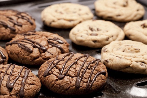 关于圆圆扁扁好吃的曲奇饼干Cookies的唯美美食图_WWW.TQQA.COM