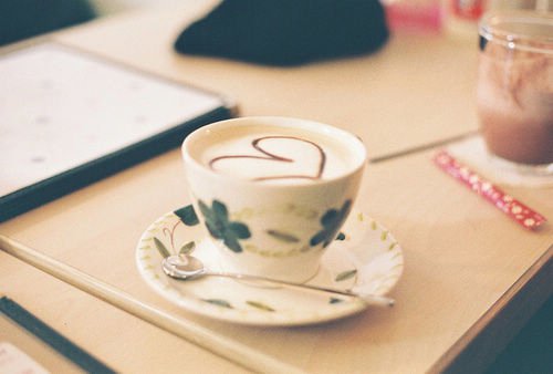 一组关于咖啡的唯美小清新图片分享_WWW.TQQA.COM