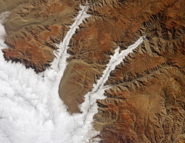 NASA捕捉到的“个性”云照片_WWW.TQQA.COM