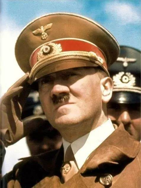 希特勒在世，是你疯了还是成功欺世？_WWW.TQQA.COM