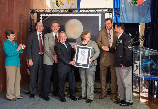 探测器携带邮票到冥王星创造吉尼斯世界纪录_WWW.TQQA.COM