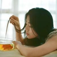 清新唯美意境女生头像:寂寞会唱歌_WWW.TQQA.COM