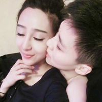 亲嘴的qq头像:情侣在一起就甜蜜_WWW.TQQA.COM