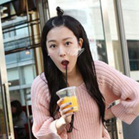 可爱的韩国女生头像:长发及腰的小美女_WWW.TQQA.COM