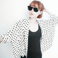 有ye（耶）手势的可爱头像_WWW.TQQA.COM