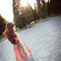 专属女生的意境头像唯美女生一个人_WWW.TQQA.COM