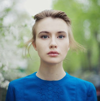 持枪灭婊女QQ头像:喜欢一个人_WWW.TQQA.COM