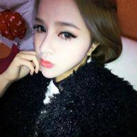 抱着猫咪的女生头像:可爱妹子万人疼_WWW.TQQA.COM