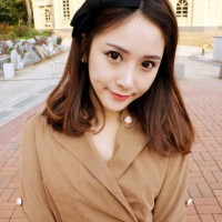 文静女生唯美时尚美女头像:傻傻惹人爱_WWW.TQQA.COM